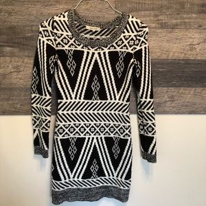 Pink rose black and white detail sweater dress